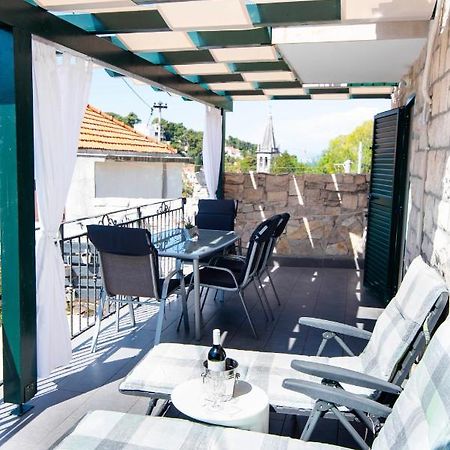 Apartman Nono Splitska Exteriör bild