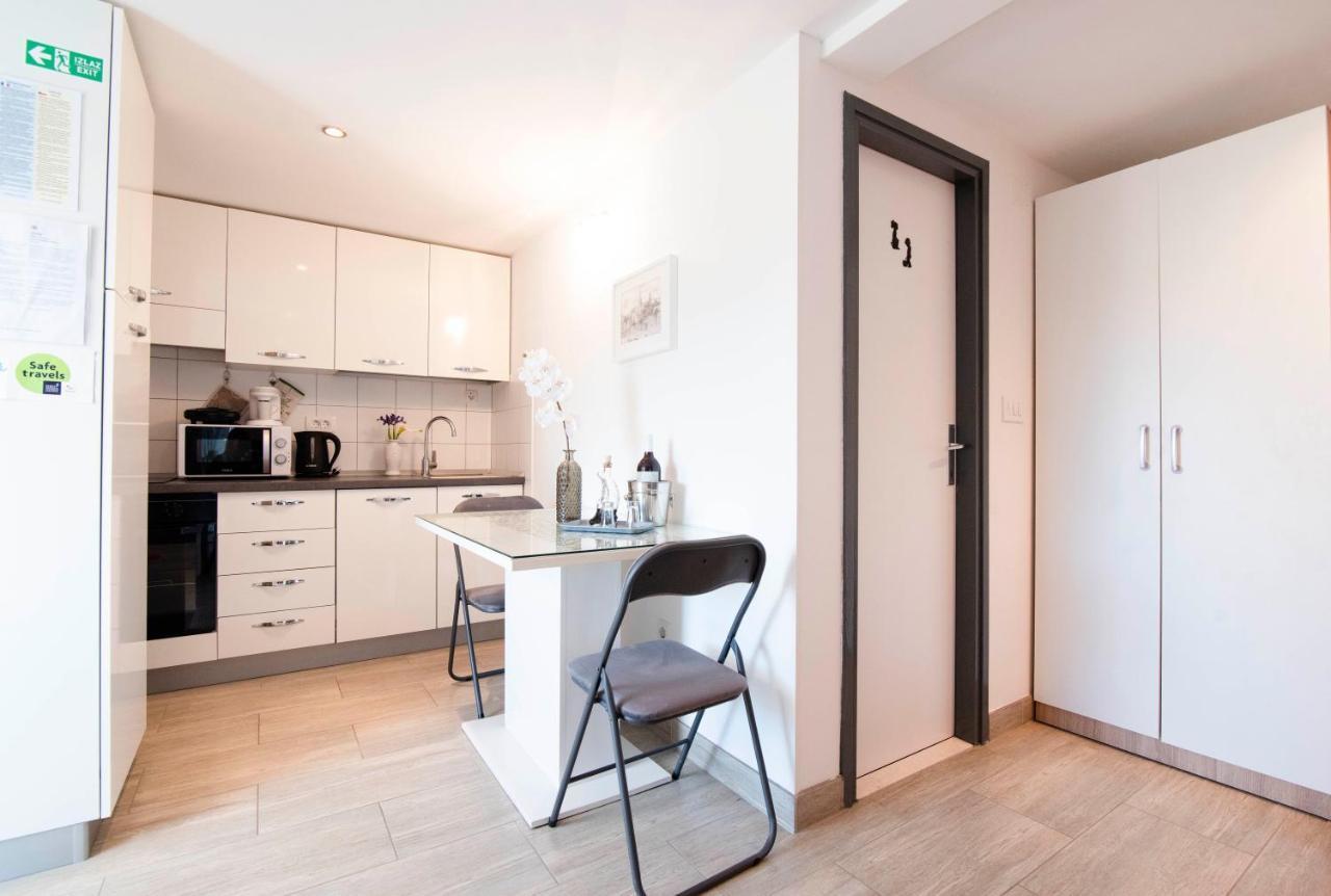 Apartman Nono Splitska Exteriör bild